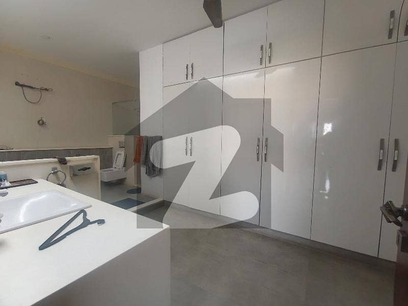 ڈی ایچ اے فیز 8 ڈی ایچ اے ڈیفینس,کراچی میں 7 کمروں کا 2 کنال مکان 32.0 کروڑ میں برائے فروخت۔ ڈی ایچ اے فیز 8 ڈی ایچ اے ڈیفینس,کراچی میں 7 کمروں کا 2 کنال مکان 32.0 کروڑ میں برائے فروخت۔