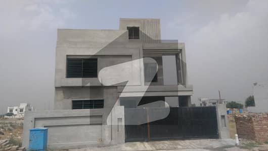 10 MALRA GREY STRUCTURE HOUSE FOR SALE IN BAHRIA TOWN LAHORE 10 MALRA GREY STRUCTURE HOUSE FOR SALE IN BAHRIA TOWN LAHORE