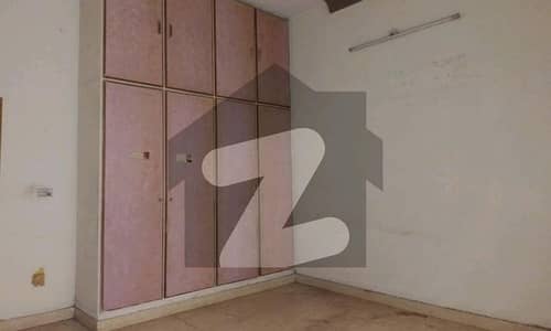 10 Marla House Available In Model Town Extension For sale 10 Marla House Available In Model Town Extension For sale