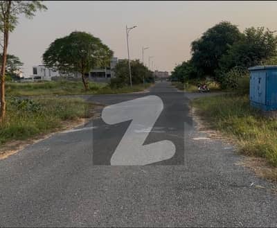 ڈی ایچ اے فیز9 پریزم - بلاک ایچ ڈی ایچ اے فیز9 پریزم,ڈی ایچ اے ڈیفینس,لاہور میں 1 کنال رہائشی پلاٹ 2.6 کروڑ میں برائے فروخت۔ ڈی ایچ اے فیز9 پریزم - بلاک ایچ ڈی ایچ اے فیز9 پریزم,ڈی ایچ اے ڈیفینس,لاہور میں 1 کنال رہائشی پلاٹ 2.6 کروڑ میں برائے فروخت۔