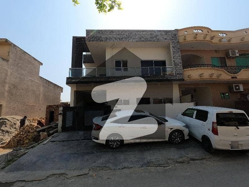 ای ۔ 11 اسلام آباد میں 4 کمروں کا 8 مرلہ مکان 7.2 کروڑ میں برائے فروخت۔