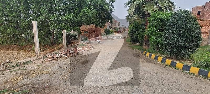 سوءے آصل لاہور میں 3 مرلہ رہائشی پلاٹ 15.0 لاکھ میں برائے فروخت۔