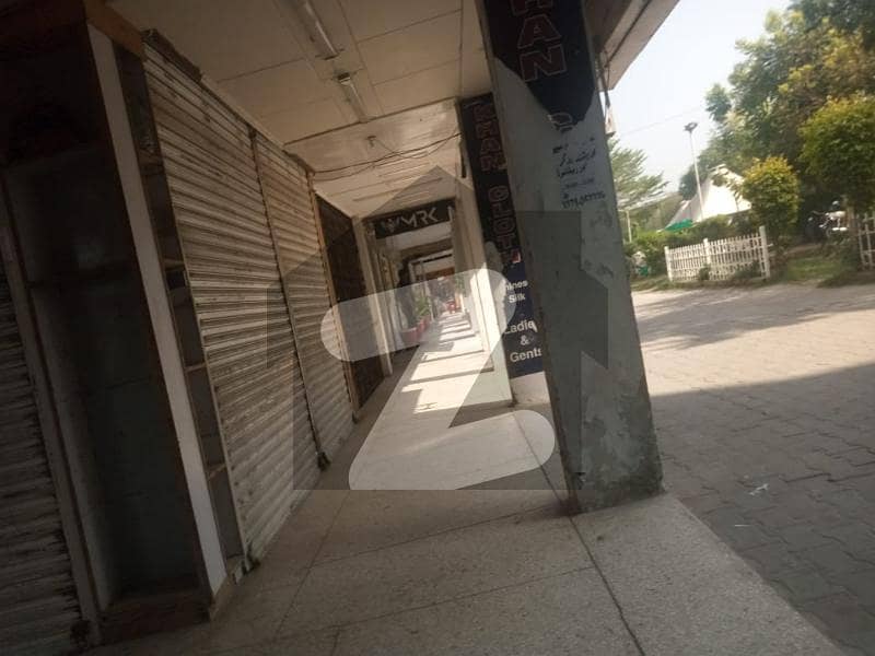 ایف ۔ 7 مرکز ایف ۔ 7,اسلام آباد میں 13 مرلہ عمارت 60.0 کروڑ میں برائے فروخت۔ ایف ۔ 7 مرکز ایف ۔ 7,اسلام آباد میں 13 مرلہ عمارت 60.0 کروڑ میں برائے فروخت۔