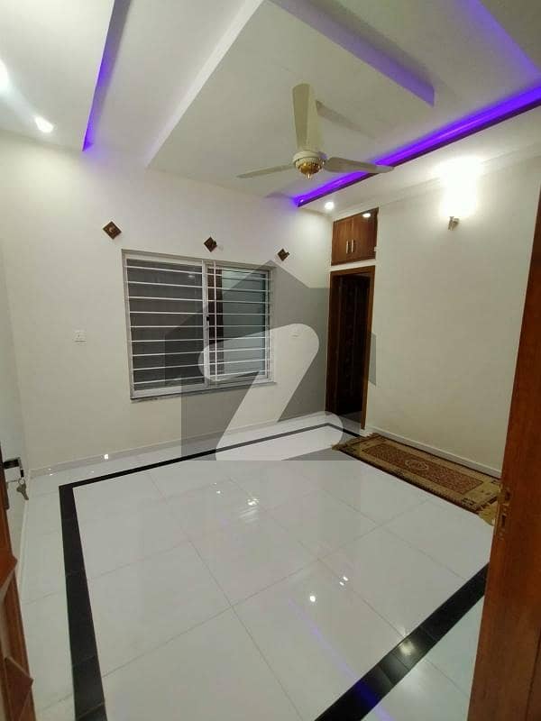 25x40 Upper Portion For Rent in G-13