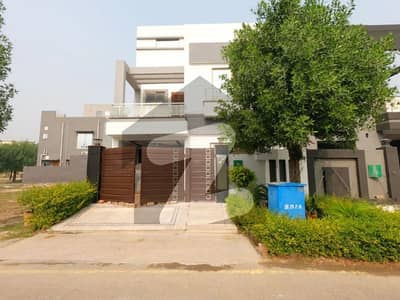 بحریہ آرچرڈ فیز 2 بحریہ آرچرڈ,لاہور میں 4 کمروں کا 5 مرلہ مکان 1.4 کروڑ میں برائے فروخت۔ بحریہ آرچرڈ فیز 2 بحریہ آرچرڈ,لاہور میں 4 کمروں کا 5 مرلہ مکان 1.4 کروڑ میں برائے فروخت۔