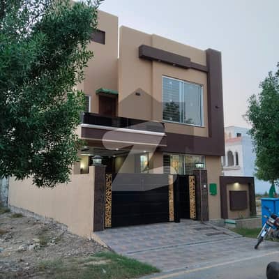 I sell 5 Marla House in Bahria Orchard Lahore I sell 5 Marla House in Bahria Orchard Lahore