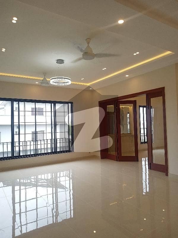 40*80 Lower Portion Available For Rent In G-13 40*80 Lower Portion Available For Rent In G-13