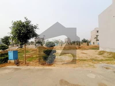 Union Green, Builders Location, 3 Marla Plot For Sale,