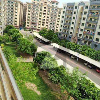 عسکری 11 ۔ سیکٹر بی اپارٹمنٹس عسکری 11,عسکری,لاہور میں 3 کمروں کا 10 مرلہ فلیٹ 1.2 لاکھ میں کرایہ پر دستیاب ہے۔ عسکری 11 ۔ سیکٹر بی اپارٹمنٹس عسکری 11,عسکری,لاہور میں 3 کمروں کا 10 مرلہ فلیٹ 1.2 لاکھ میں کرایہ پر دستیاب ہے۔