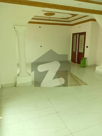Prime Location 1 Kanal House In Central Park Housing Scheme