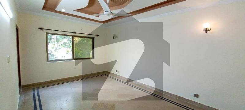 ایف ۔ 6 اسلام آباد میں 4 کمروں کا 18 مرلہ مکان 4.0 لاکھ میں کرایہ پر دستیاب ہے۔ ایف ۔ 6 اسلام آباد میں 4 کمروں کا 18 مرلہ مکان 4.0 لاکھ میں کرایہ پر دستیاب ہے۔