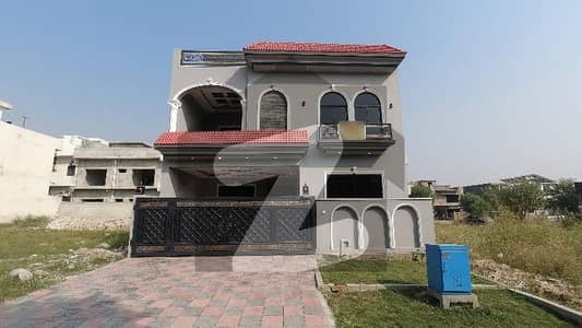 گلبرگ ریزیڈنشیا - بلاک ایف گلبرگ ریزیڈنشیا,گلبرگ,اسلام آباد میں 4 کمروں کا 7 مرلہ مکان 4.2 کروڑ میں برائے فروخت۔ گلبرگ ریزیڈنشیا - بلاک ایف گلبرگ ریزیڈنشیا,گلبرگ,اسلام آباد میں 4 کمروں کا 7 مرلہ مکان 4.2 کروڑ میں برائے فروخت۔