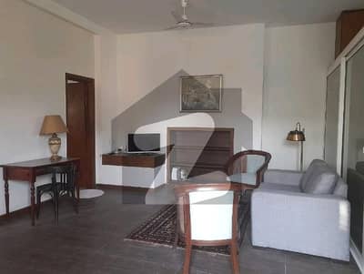 Upper Portion For Grabs In 600 Square Feet F-7