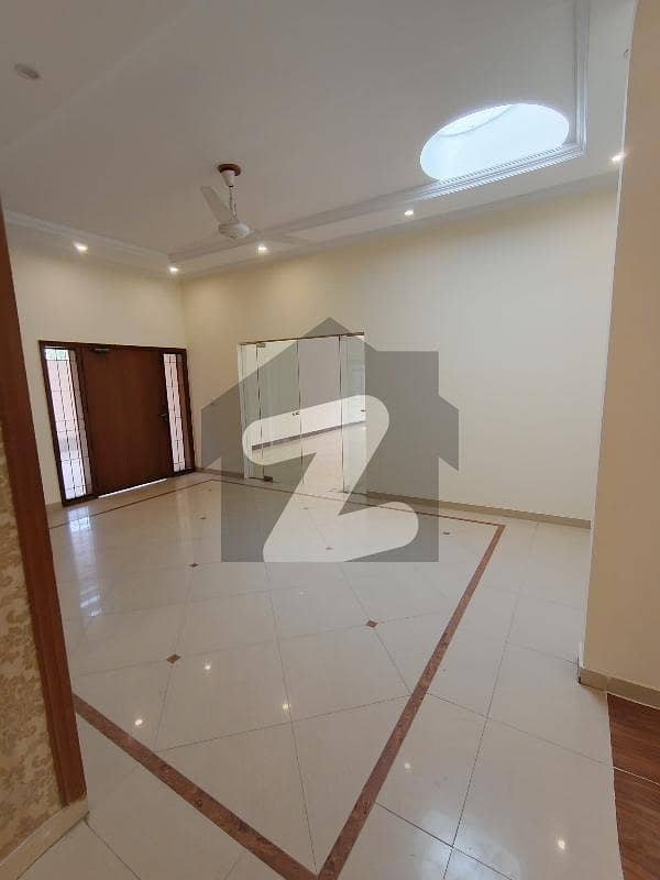 ڈی ایچ اے فیز 6 ڈی ایچ اے ڈیفینس,کراچی میں 7 کمروں کا 2 کنال مکان 8.0 لاکھ میں کرایہ پر دستیاب ہے۔ ڈی ایچ اے فیز 6 ڈی ایچ اے ڈیفینس,کراچی میں 7 کمروں کا 2 کنال مکان 8.0 لاکھ میں کرایہ پر دستیاب ہے۔