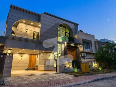 بحریہ ٹاؤن فیز 7 بحریہ ٹاؤن راولپنڈی,راولپنڈی میں 5 کمروں کا 13 مرلہ مکان 6.95 کروڑ میں برائے فروخت۔ بحریہ ٹاؤن فیز 7 بحریہ ٹاؤن راولپنڈی,راولپنڈی میں 5 کمروں کا 13 مرلہ مکان 6.95 کروڑ میں برائے فروخت۔