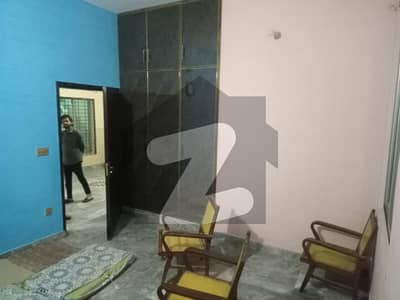 والٹن روڈ لاہور میں 2 کمروں کا 5 مرلہ زیریں پورشن 45.0 ہزار میں کرایہ پر دستیاب ہے۔