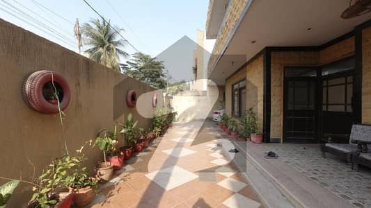 گلشنِ اقبال - بلاک 13 ڈی گلشنِ اقبال,گلشنِ اقبال ٹاؤن,کراچی میں 6 کمروں کا 1 کنال مکان 11.0 کروڑ میں برائے فروخت۔ گلشنِ اقبال - بلاک 13 ڈی گلشنِ اقبال,گلشنِ اقبال ٹاؤن,کراچی میں 6 کمروں کا 1 کنال مکان 11.0 کروڑ میں برائے فروخت۔