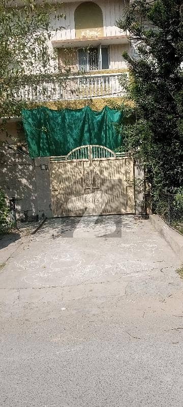 A Prime Location Plot For Sale In G9 A Prime Location Plot For Sale In G9