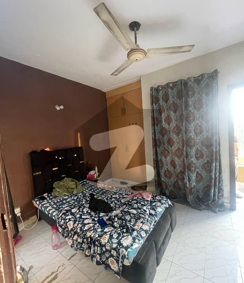 Spacious Room for Rent with Attached Bath Spacious Room for Rent with Attached Bath