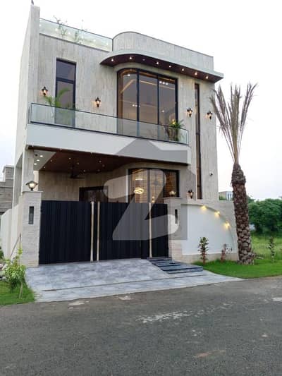 FULLY FURNISHED 5 MARLA HOUSE FOR SALE IN DHA PHASE 9 TOWN FULLY FURNISHED 5 MARLA HOUSE FOR SALE IN DHA PHASE 9 TOWN