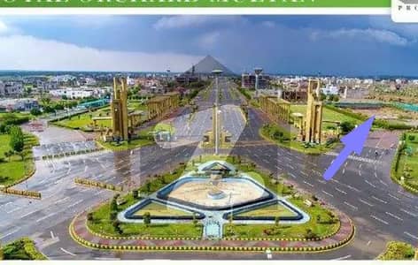 4 Marla Commercial For Sale in royal Orchard near Main Gate