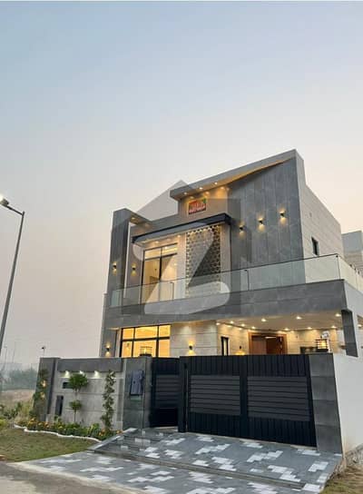 ڈی ایچ اے فیز 4 ڈیفنس (ڈی ایچ اے),لاہور میں 4 کمروں کا 10 مرلہ مکان 7.0 کروڑ میں برائے فروخت۔ ڈی ایچ اے فیز 4 ڈیفنس (ڈی ایچ اے),لاہور میں 4 کمروں کا 10 مرلہ مکان 7.0 کروڑ میں برائے فروخت۔