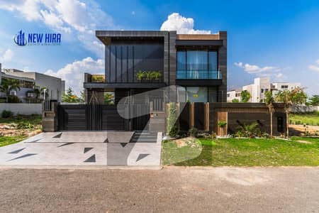 LUXURIOUS & GRACEFUL ULTRA MODERN HOUSE AVAILABLE FOR SALE LUXURIOUS & GRACEFUL ULTRA MODERN HOUSE AVAILABLE FOR SALE
