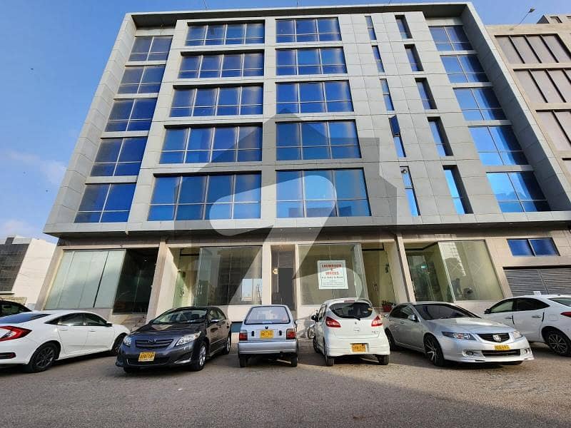 ڈی ایچ اے فیز 8 ڈی ایچ اے ڈیفینس,کراچی میں 3 مرلہ دفتر 2.5 کروڑ میں برائے فروخت۔