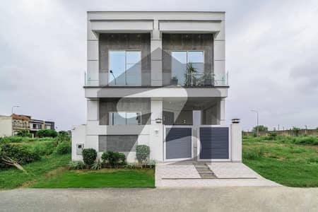 ڈی ایچ اے 9 ٹاؤن ۔ بلاک اے ڈی ایچ اے 9 ٹاؤن,ڈیفنس (ڈی ایچ اے),لاہور میں 5 مرلہ مکان 2.25 کروڑ میں برائے فروخت۔ ڈی ایچ اے 9 ٹاؤن ۔ بلاک اے ڈی ایچ اے 9 ٹاؤن,ڈیفنس (ڈی ایچ اے),لاہور میں 5 مرلہ مکان 2.25 کروڑ میں برائے فروخت۔