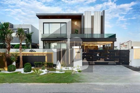 ڈی ایچ اے فیز 7 - بلاک آر فیز 7,ڈیفنس (ڈی ایچ اے),لاہور میں 5 کمروں کا 1 کنال مکان 7.65 کروڑ میں برائے فروخت۔ ڈی ایچ اے فیز 7 - بلاک آر فیز 7,ڈیفنس (ڈی ایچ اے),لاہور میں 5 کمروں کا 1 کنال مکان 7.65 کروڑ میں برائے فروخت۔