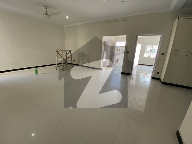 Upper portion Upper portion