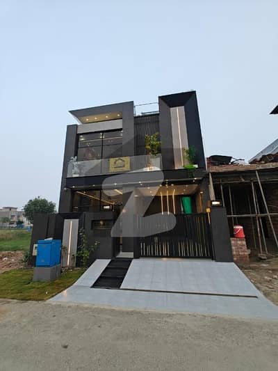 A HOUSE THAT DEFINES CLASS | 5 MARLA IN DHA 9 TOWN LAHORE