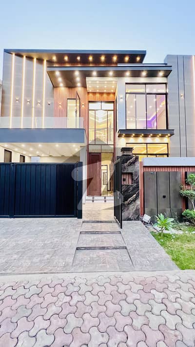 10 Marla Brand New Beautiful Luxury Double Storey House Available For Sale In Royal Orchard At Main Blouward 10 Marla Brand New Beautiful Luxury Double Storey House Available For Sale In Royal Orchard At Main Blouward