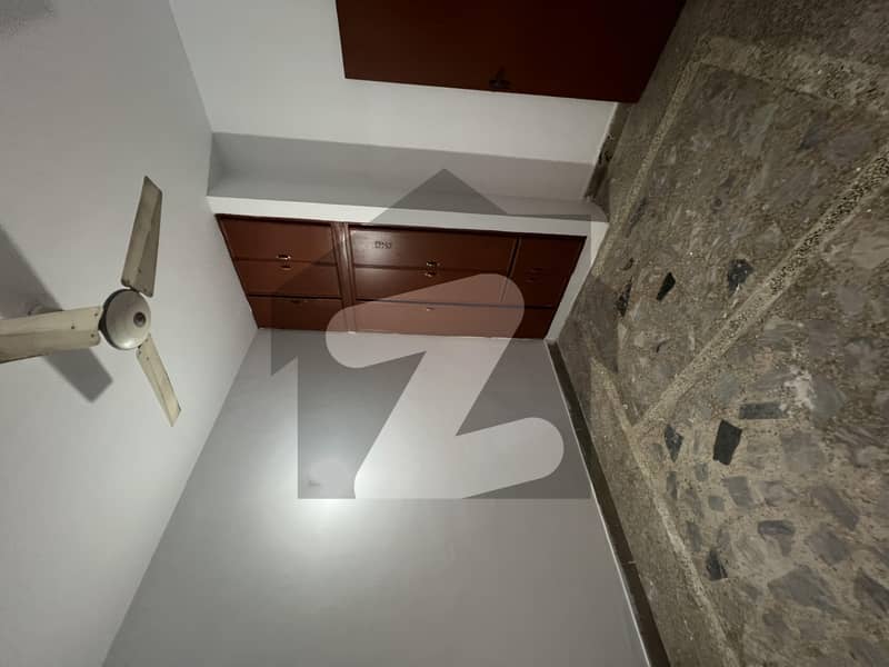 جی ۔ 11/3 جی ۔ 11,اسلام آباد میں 3 کمروں کا 3 مرلہ زیریں پورشن 60.0 ہزار میں کرایہ پر دستیاب ہے۔