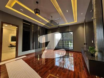 بحریہ ٹاؤن نشتر بلاک بحریہ ٹاؤن سیکٹر ای,بحریہ ٹاؤن,لاہور میں 5 کمروں کا 1 کنال مکان 6.5 کروڑ میں برائے فروخت۔ بحریہ ٹاؤن نشتر بلاک بحریہ ٹاؤن سیکٹر ای,بحریہ ٹاؤن,لاہور میں 5 کمروں کا 1 کنال مکان 6.5 کروڑ میں برائے فروخت۔