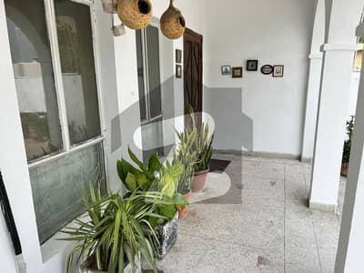 F7 Old Front Back Livable House