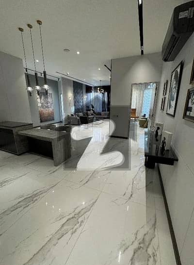 ڈی ایچ اے فیز 8 ڈی ایچ اے ڈیفینس,کراچی میں 2 کمروں کا 5 مرلہ فلیٹ 5.25 کروڑ میں برائے فروخت۔