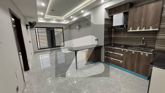 بحریہ ٹاؤن فیز 8 بحریہ ٹاؤن راولپنڈی,راولپنڈی میں 2 کمروں کا 4 مرلہ فلیٹ 65.0 ہزار میں کرایہ پر دستیاب ہے۔