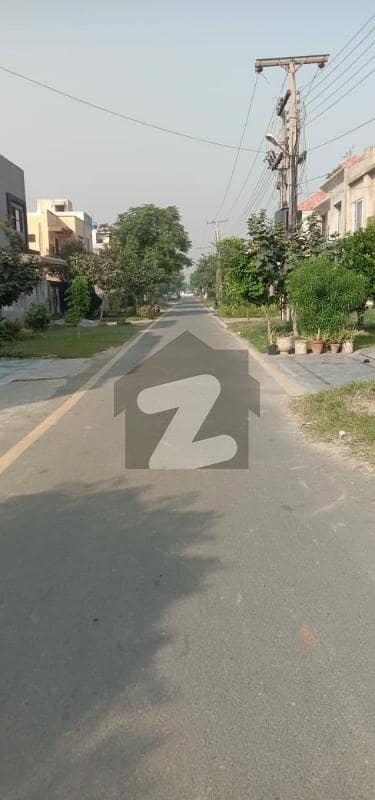 اے ڈبلیو ٹی فیز 2 ۔ بلاک اے اے ڈبلیو ٹی فیز 2,اے ڈبلیو ٹی آرمی ویلفیئر ٹرسٹ,رائیونڈ روڈ,لاہور میں 1 کنال رہائشی پلاٹ 1.95 کروڑ میں برائے فروخت۔ اے ڈبلیو ٹی فیز 2 ۔ بلاک اے اے ڈبلیو ٹی فیز 2,اے ڈبلیو ٹی آرمی ویلفیئر ٹرسٹ,رائیونڈ روڈ,لاہور میں 1 کنال رہائشی پلاٹ 1.95 کروڑ میں برائے فروخت۔