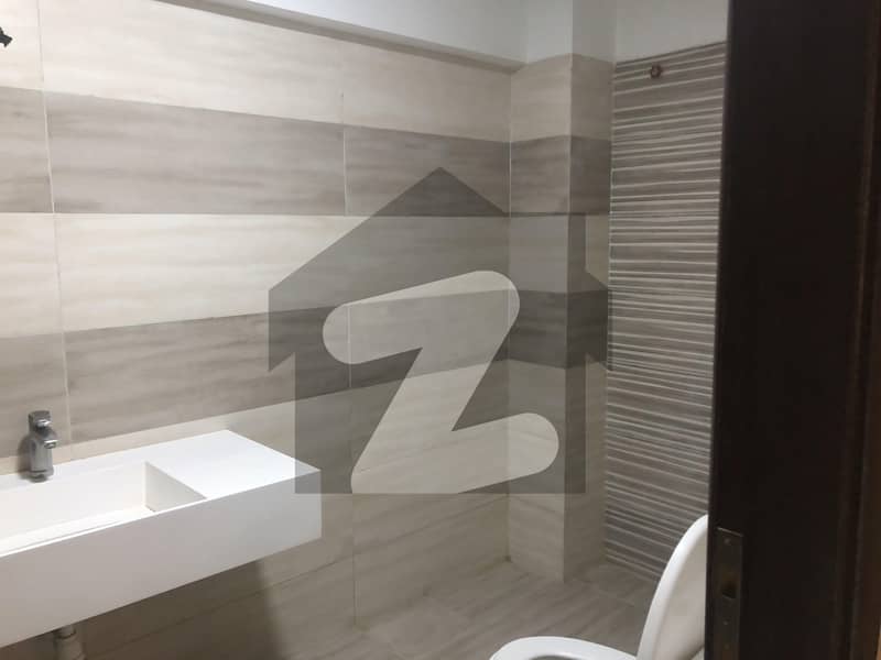 luxury 2bed available on main shaheed e millat road