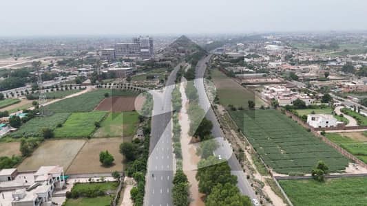کینال روڈ فیصل آباد میں 120 کنال زرعی زمین 120.0 ارب میں برائے فروخت۔