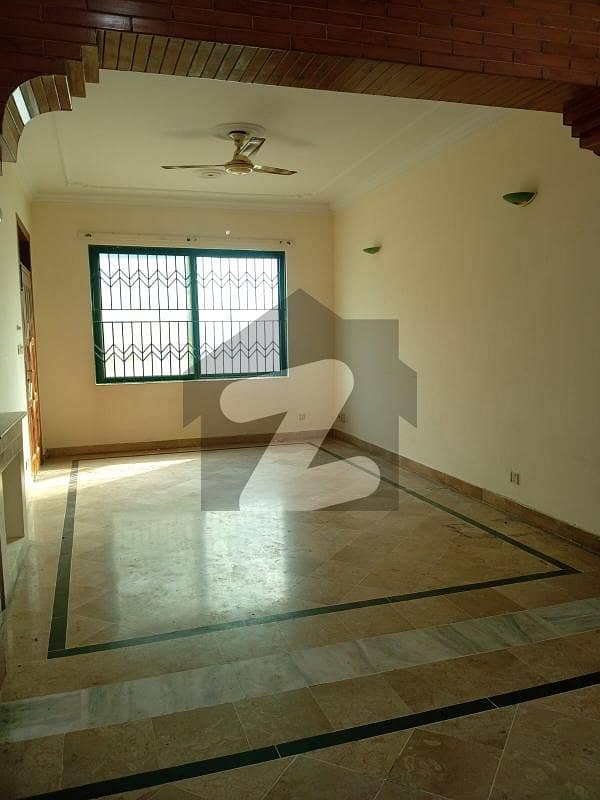 Ground Portion Available For Rent In G11 Ground Portion Available For Rent In G11