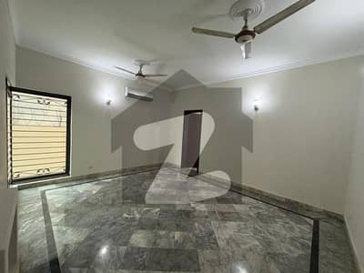 AC Installed 01 Kanal House Proper Double Unit For Rent In DHA Phase 2 Block-R Lahore.