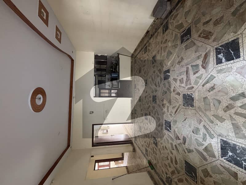 1500 sqyd well maintained