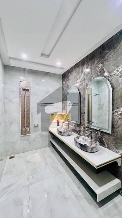 Buy Prime Location 20 Marla House At Highly Affordable Price