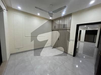 خیابان امین - بلاک پی خیابانِ امین,لاہور میں 2 کمروں کا 5 مرلہ مکان 73.5 لاکھ میں برائے فروخت۔