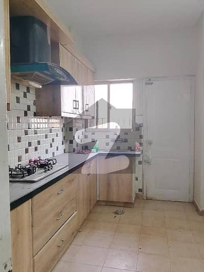 کلفٹن ۔ بلاک 7 کلفٹن,کراچی میں 3 کمروں کا 7 مرلہ فلیٹ 80.0 ہزار میں کرایہ پر دستیاب ہے۔ کلفٹن ۔ بلاک 7 کلفٹن,کراچی میں 3 کمروں کا 7 مرلہ فلیٹ 80.0 ہزار میں کرایہ پر دستیاب ہے۔