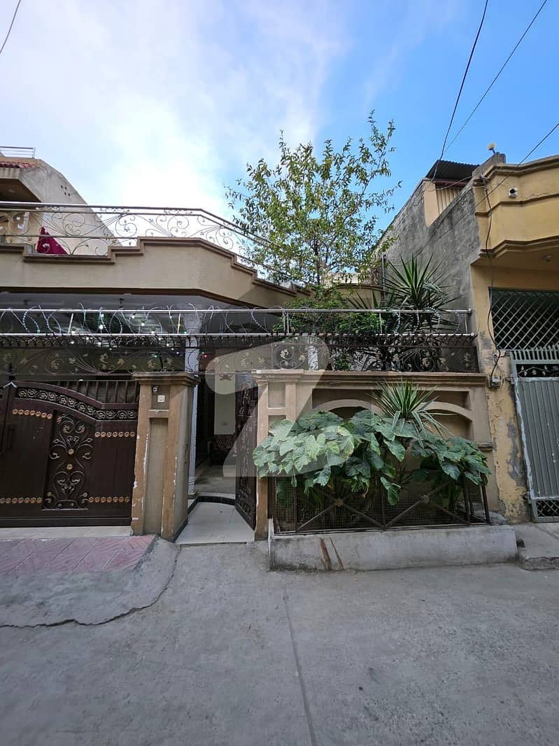 رینج روڈ راولپنڈی میں 5 کمروں کا 10 مرلہ مکان 2.75 کروڑ میں برائے فروخت۔