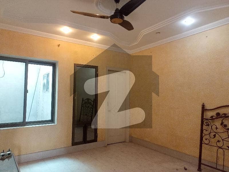 Beautiful House Available For Rent At Satyana Road Fsd Beautiful House Available For Rent At Satyana Road Fsd