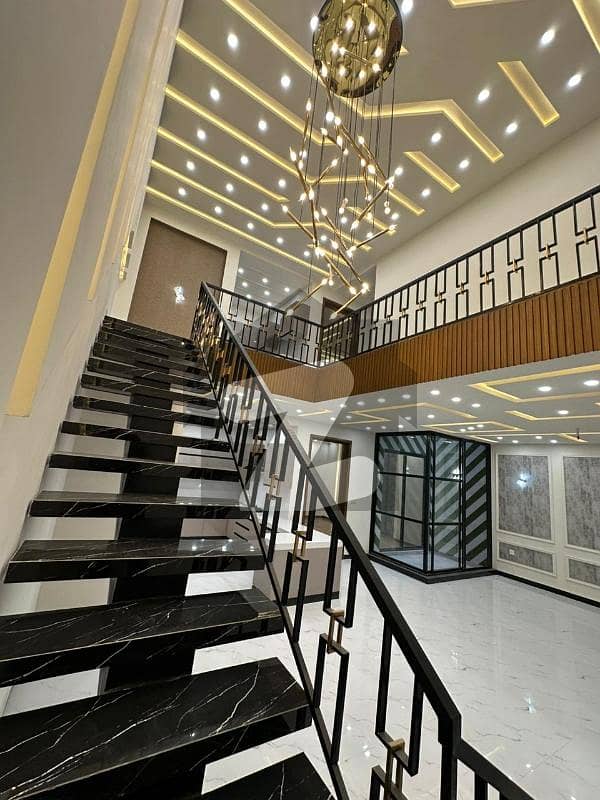 ایڈن ویلی فیصل آباد میں 4 کمروں کا 6 مرلہ مکان 3.0 کروڑ میں برائے فروخت۔ ایڈن ویلی فیصل آباد میں 4 کمروں کا 6 مرلہ مکان 3.0 کروڑ میں برائے فروخت۔